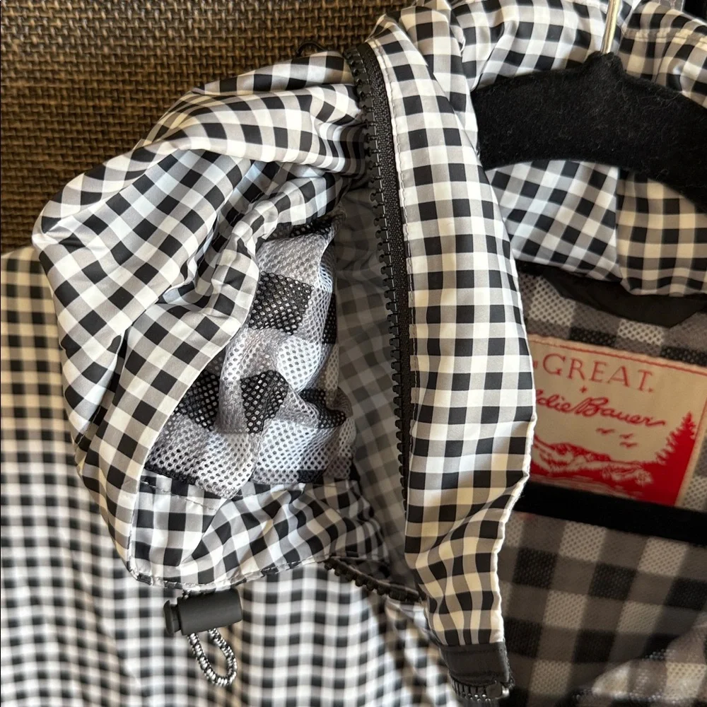 Eddie Bauer + The Great Checkered Packable Jacket - Picture 4 of 6